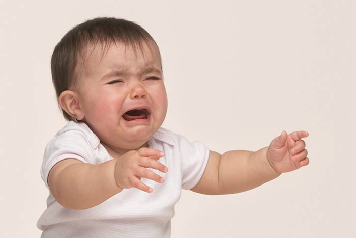 Miért sír a baba? Csecsemő sírás típusok és a sírós baba megnyugtatása